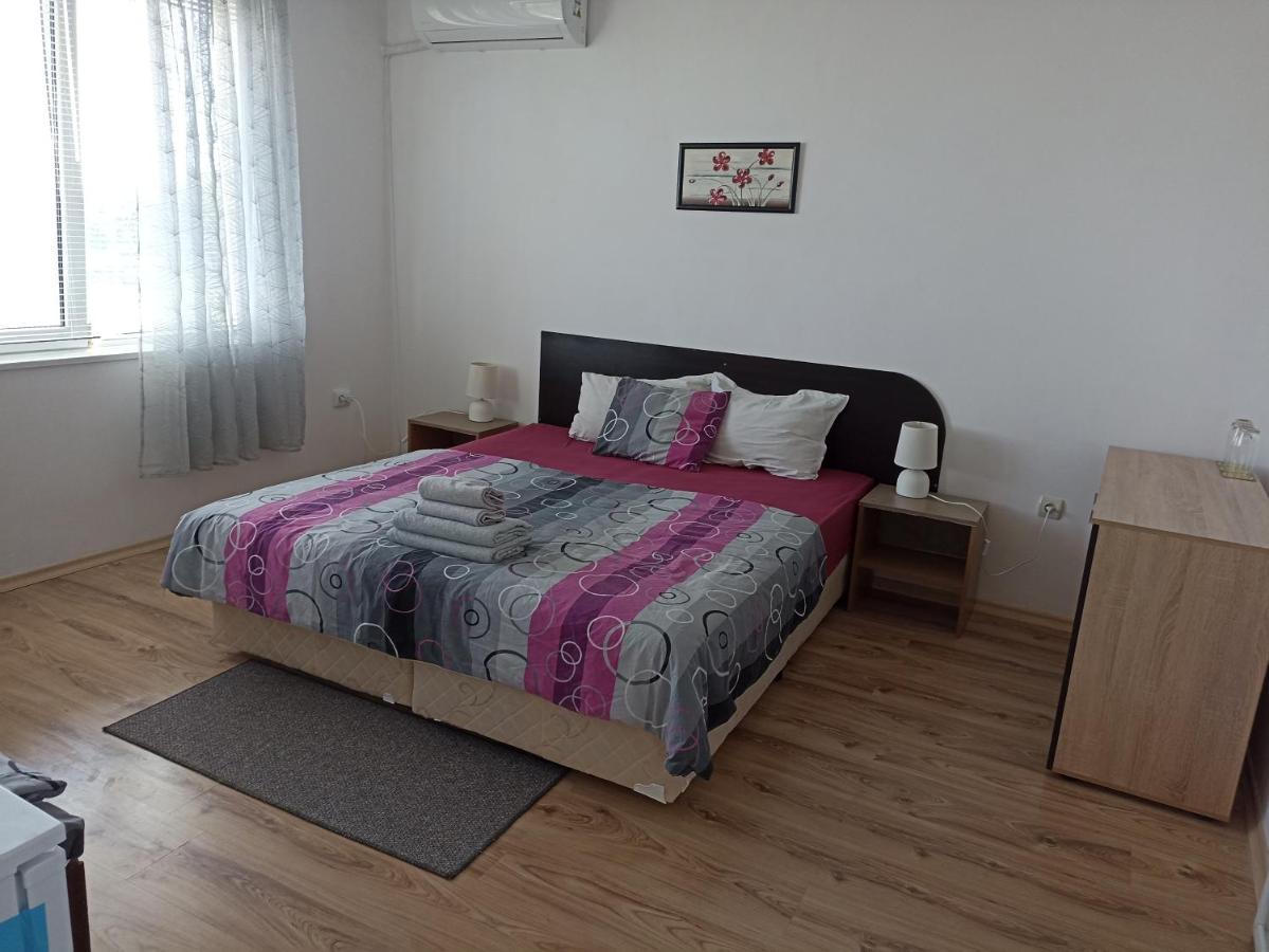Stai Za Gosti Bazdarovi Apartment Byala  Exterior photo
