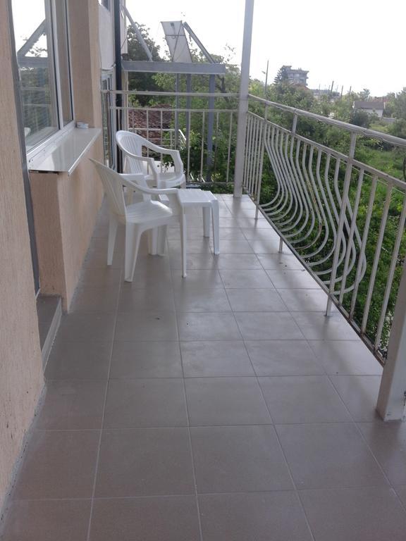 Stai Za Gosti Bazdarovi Apartment Byala  Exterior photo